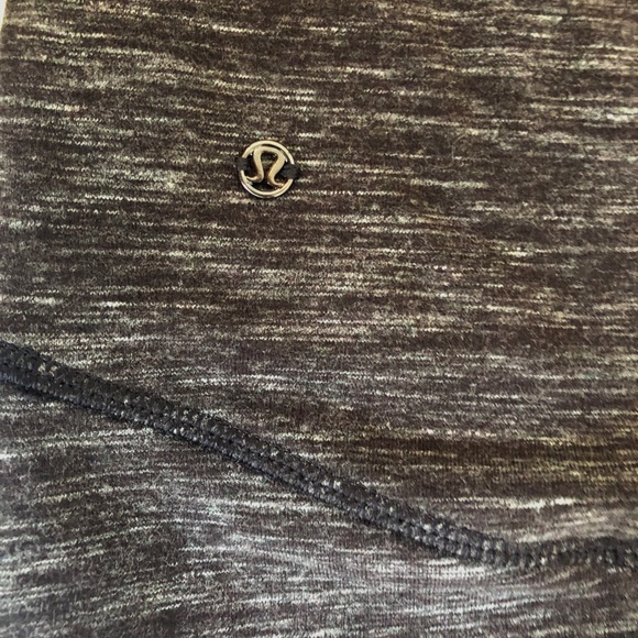 Lululemon Exhalation II Pullover Size 4 NWOT - Picture 3 of 7